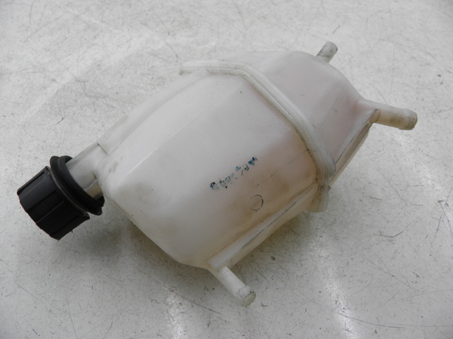 photo de COOLANT EXPANSION BOTTLE PIAGGIO XEVO - X EVO 125 (2010 - 2015)