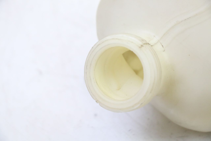 photo de COOLANT EXPANSION BOTTLE PEUGEOT SATELIS 125 (2006 - 2009)