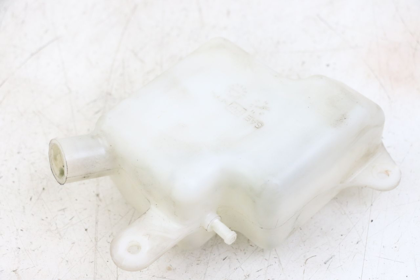 photo de COOLANT EXPANSION BOTTLE SUZUKI BURGMAN 125 (2018 - 2021)