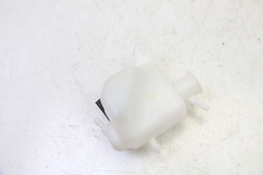 photo de COOLANT EXPANSION BOTTLE YAMAHA XMAX X-MAX 125 (2021 - 2025)