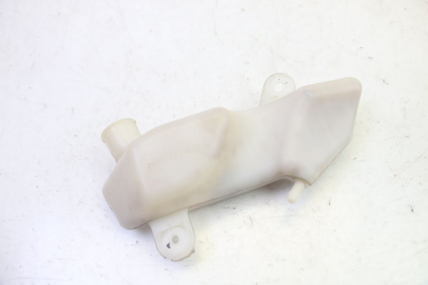 photo de EXPANSION TANK YAMAHA XMAX X-MAX 125 (2006 - 2009) - Alternative perspective