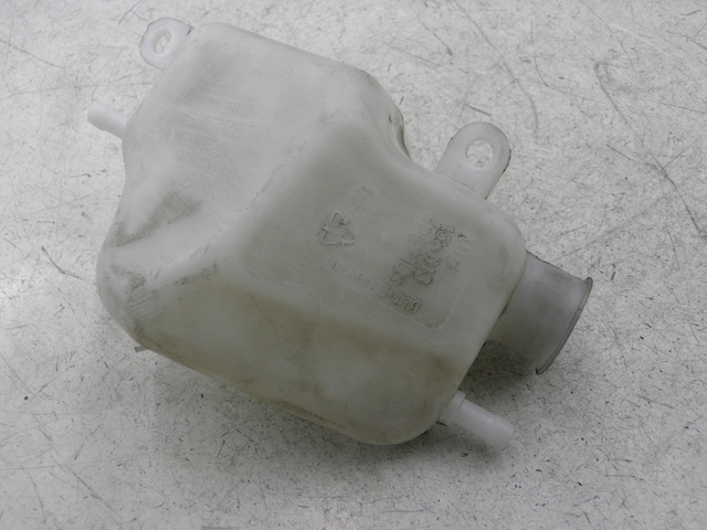 photo de COOLANT EXPANSION BOTTLE YAMAHA X-CITY XCITY 125 (2007 - 2008)