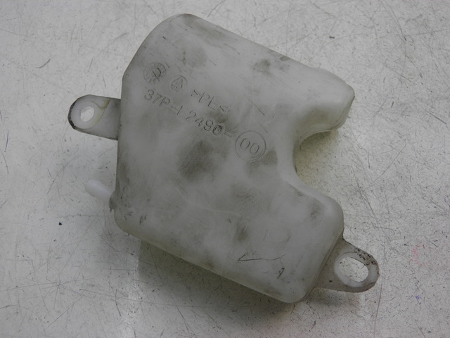 photo de COOLANT EXPANSION BOTTLE YAMAHA X-MAX XMAX 125 (2010 - 2014)