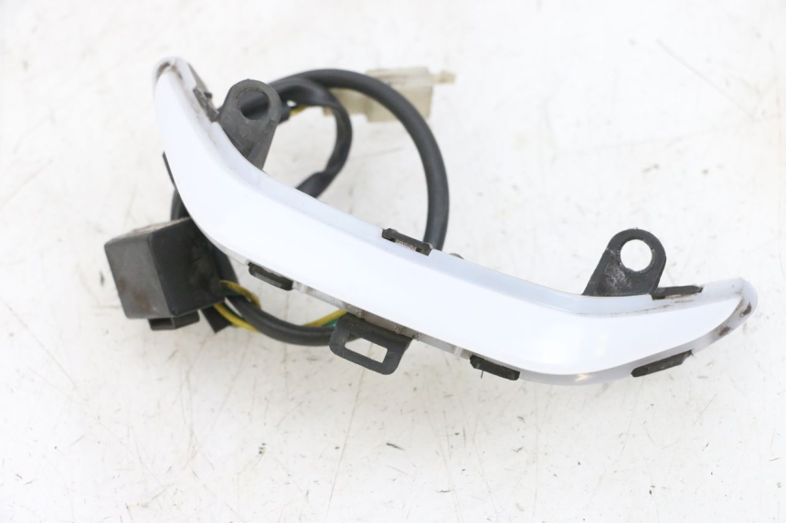 photo de POSITION LIGHT PEUGEOT KISBEE 4T 50 (2018 - 2022) - Main view