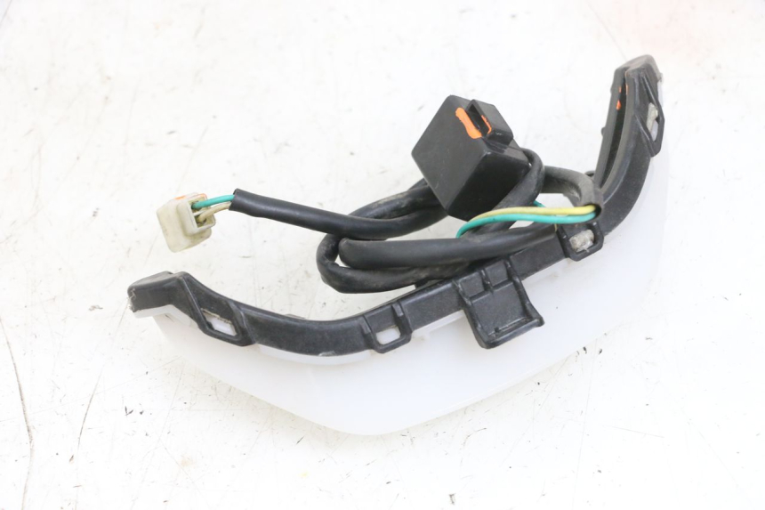 photo de POSITION LIGHT PEUGEOT KISBEE 4T 50 (2018 - 2022) - Zoom on usage condition