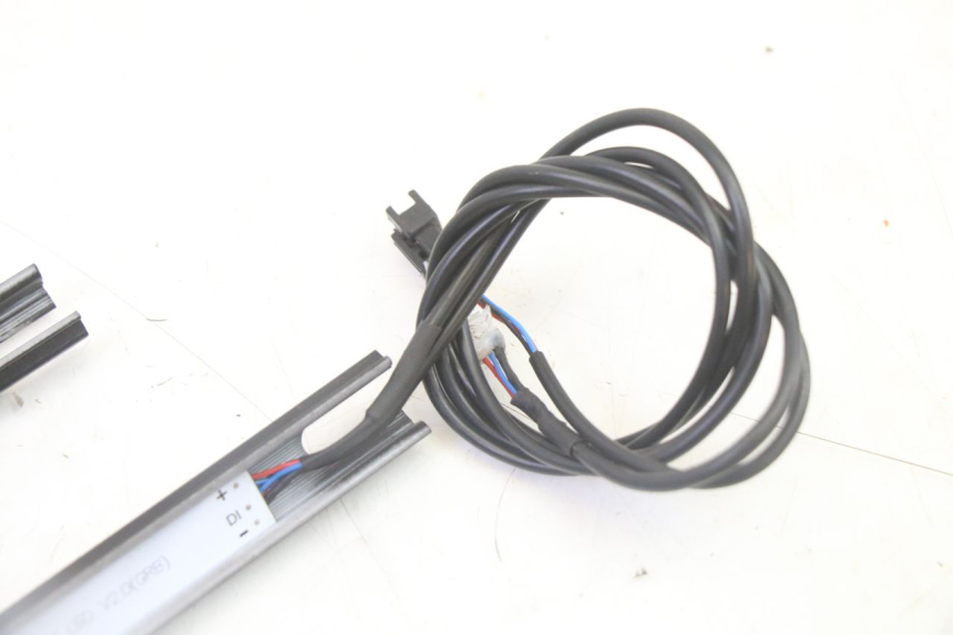 photo de PILOT LIGHT DUALTRON MINI SPECIAL 1