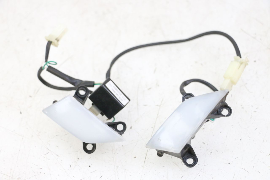 photo de PILOT LIGHT PEUGEOT TWEET 4T 50 (2018 - 2020)