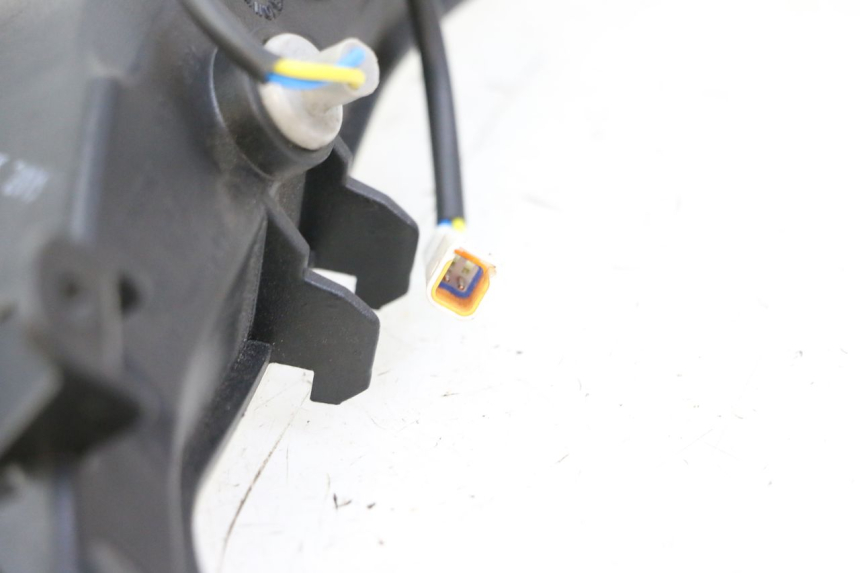 photo de PILOT LIGHT PIAGGIO MP3 500 (2014 - 2016)