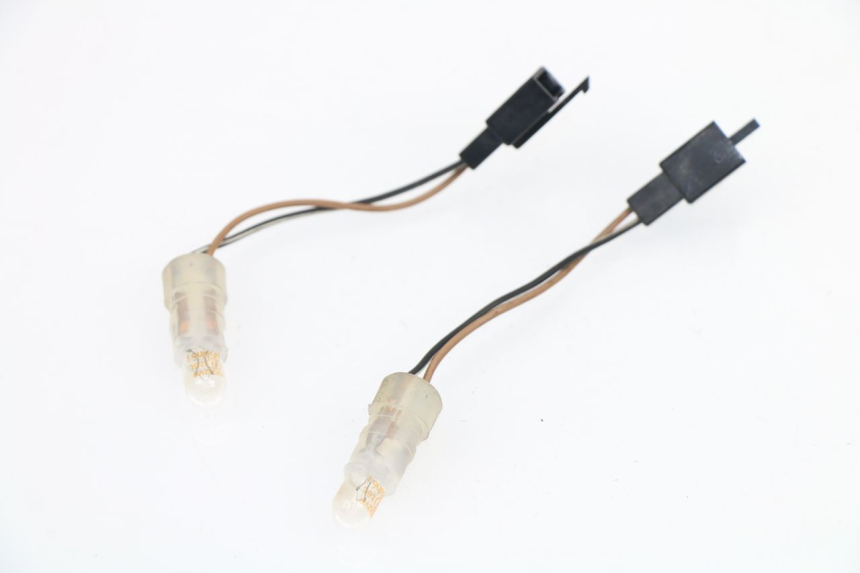 photo de POSITION LIGHT SUZUKI UH BURGMAN 125 (2002 - 2006)