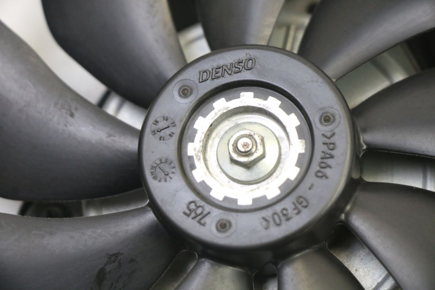 photo de FAN SUZUKI GSR 750 (2011 - 2017)