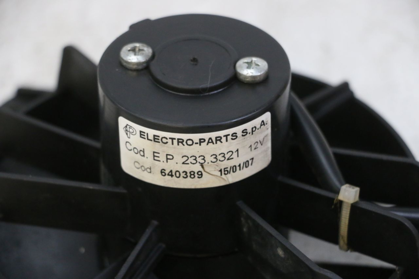 photo de FAN PIAGGIO MP3 125 (2006 - 2014)