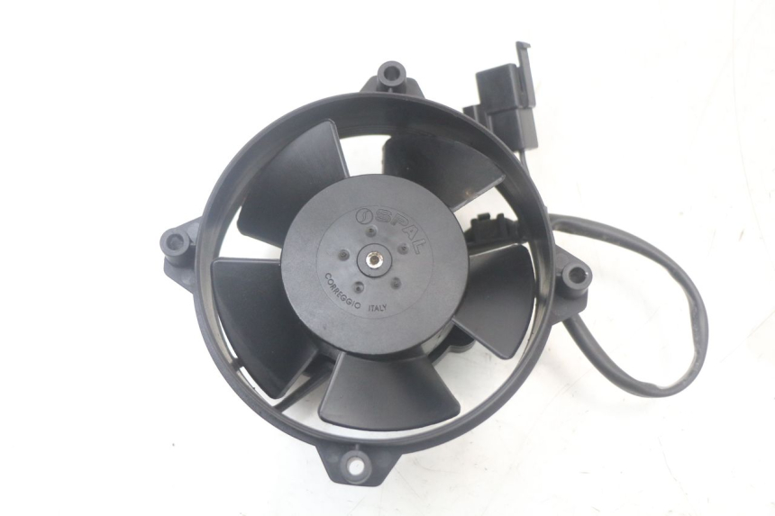 photo de FAN YAMAHA XMAX X-MAX 125 (2006 - 2009)