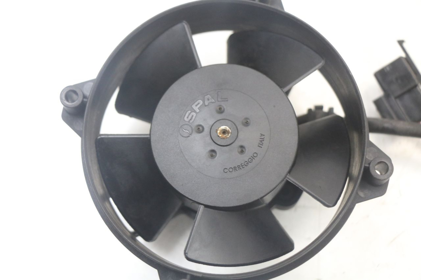 photo de FAN YAMAHA XMAX X-MAX 125 (2006 - 2009)