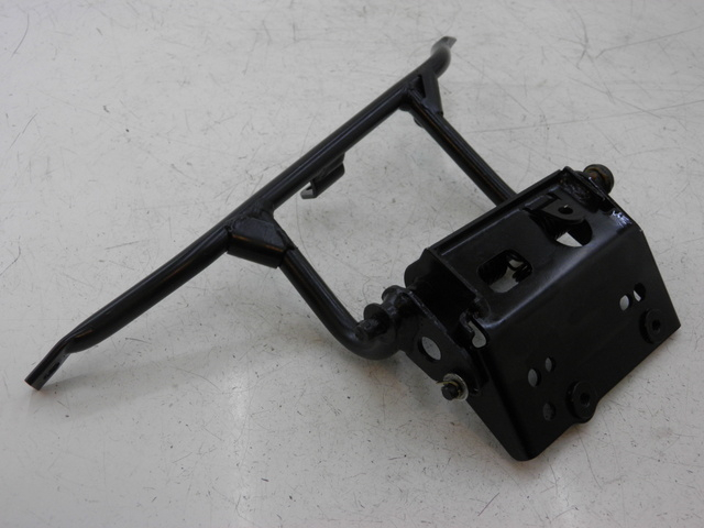 photo de TRUNK STRUT HONDA FES S-WING SWING ABS 125 (2007 - 2015)