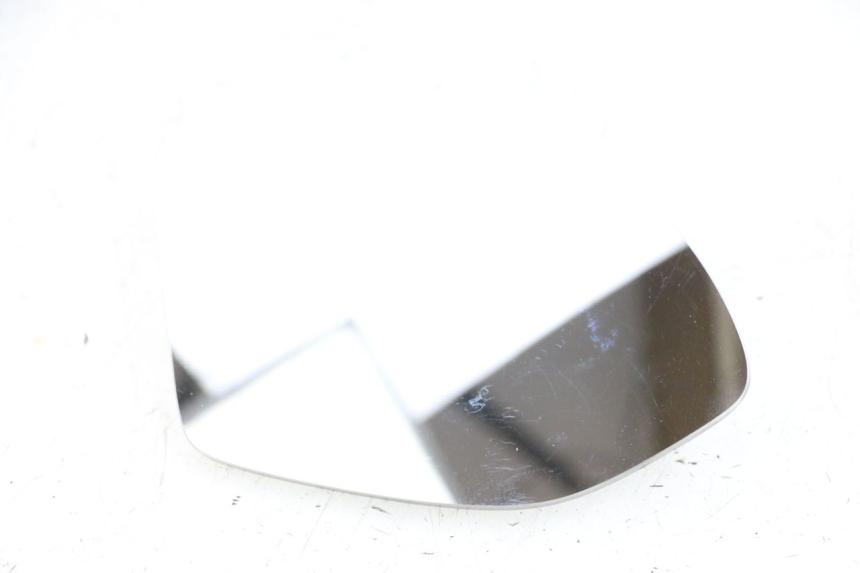 photo de LEFT GLASS MIRROR PIAGGIO X9 EVOLUTION 125 (2003 - 2007) - Surface and material condition