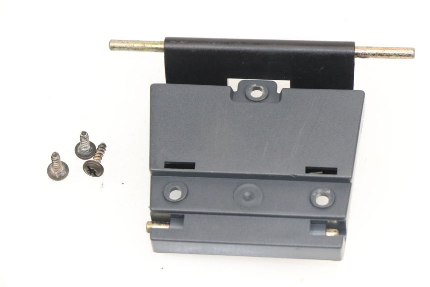 photo de UNDERSEAT STORAGE LOCK PEUGEOT BUXY 50 (1993 - 1998)