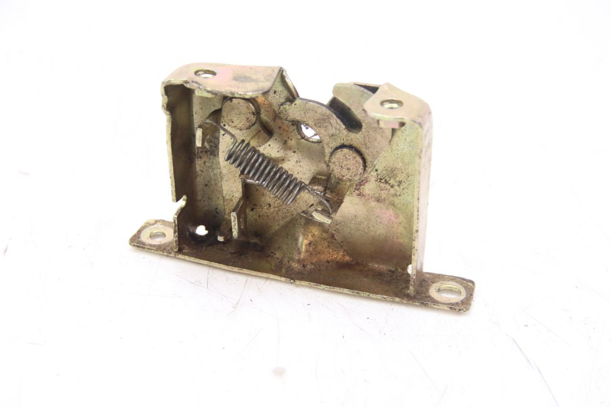 photo de SEAT LOCK KEEWAY F-ACT FACT 50 (2006 - 2011)