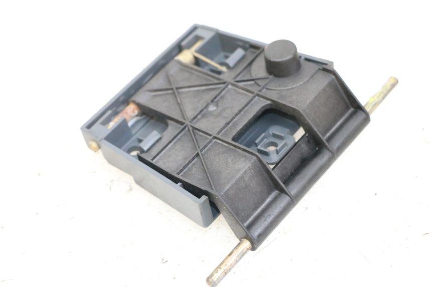 photo de LOCKING MECHANISM COVER PEUGEOT BUXY 50 (1993 - 1998)