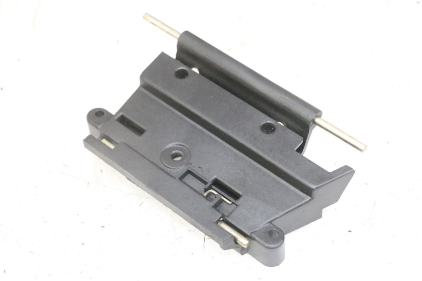 photo de LOCKING MECHANISM COVER PEUGEOT VIVACITY NEW 2T 50 (2008 - 2017)