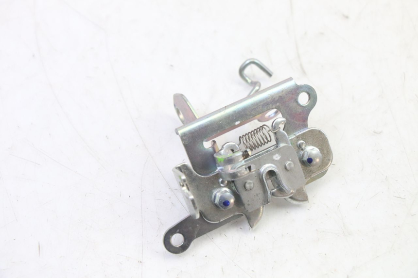 photo de DOOR LOCK YAMAHA XMAX X-MAX 125 (2021 - 2025)