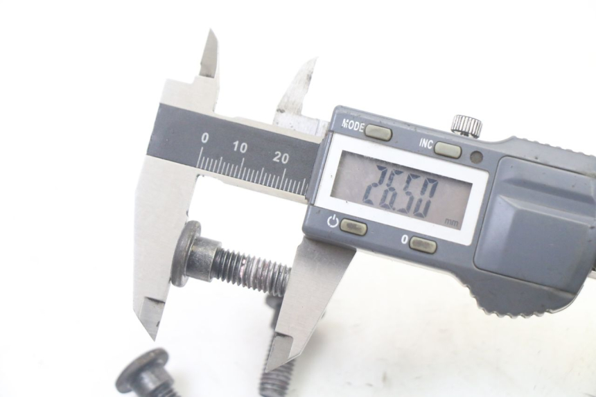 photo de BRAKE DISC BOLT KYMCO AGILITY 4T 50 (2018 - 2022)