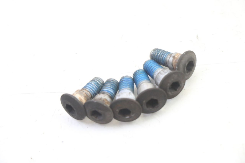 photo de BRAKE DISC BOLT SUZUKI BURGMAN 125 (2007 - 2014)