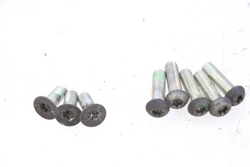 photo de BRAKE DISC BOLT PEUGEOT CITYSTAR 50 (2013 - 2017)