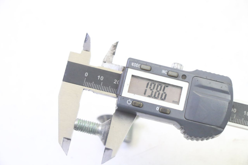 photo de BRAKE DISC BOLT PEUGEOT ELYSTAR 50 (2002 - 2014)