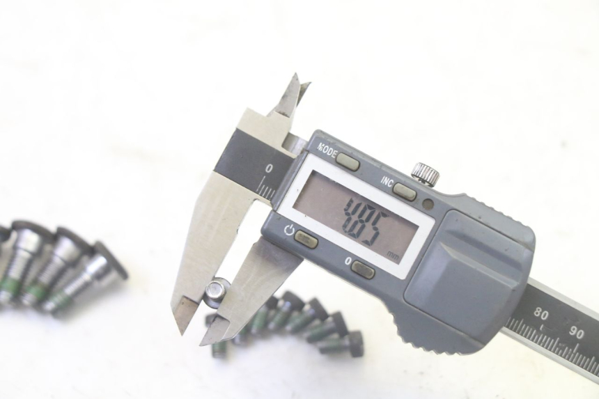 photo de BRAKE DISC BOLT HONDA FES S-WING SWING ABS 125 (2007 - 2015)