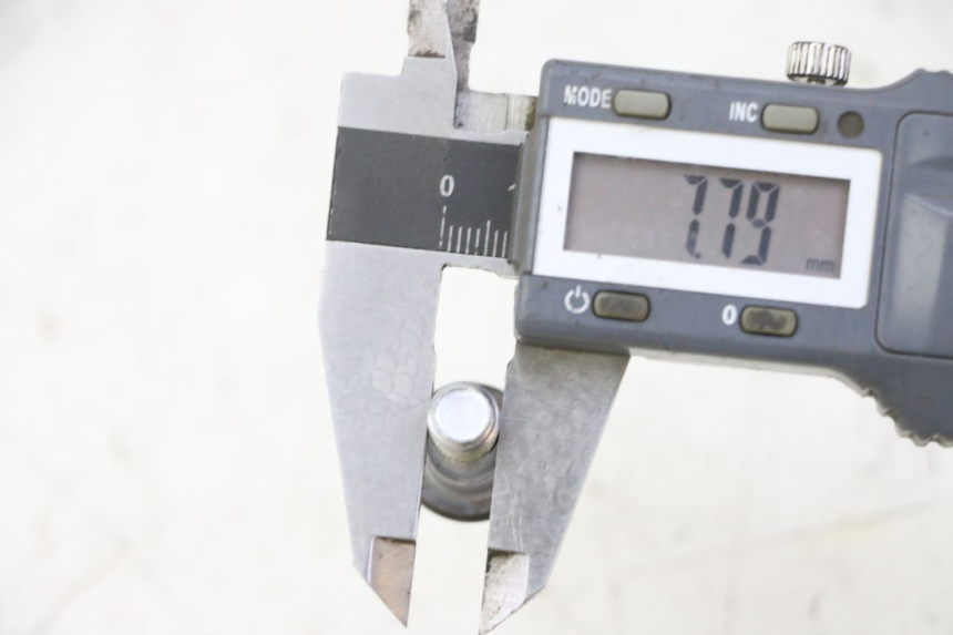 photo de BRAKE DISC BOLT HONDA FES S-WING SWING ABS 125 (2007 - 2015)