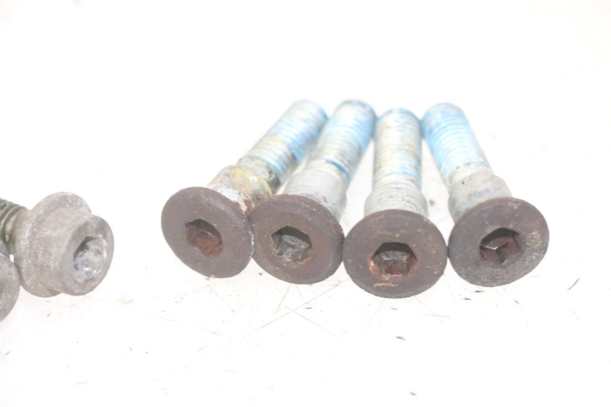 photo de BRAKE DISC BOLT SUZUKI GS GSE 500 (2001 - 2003)