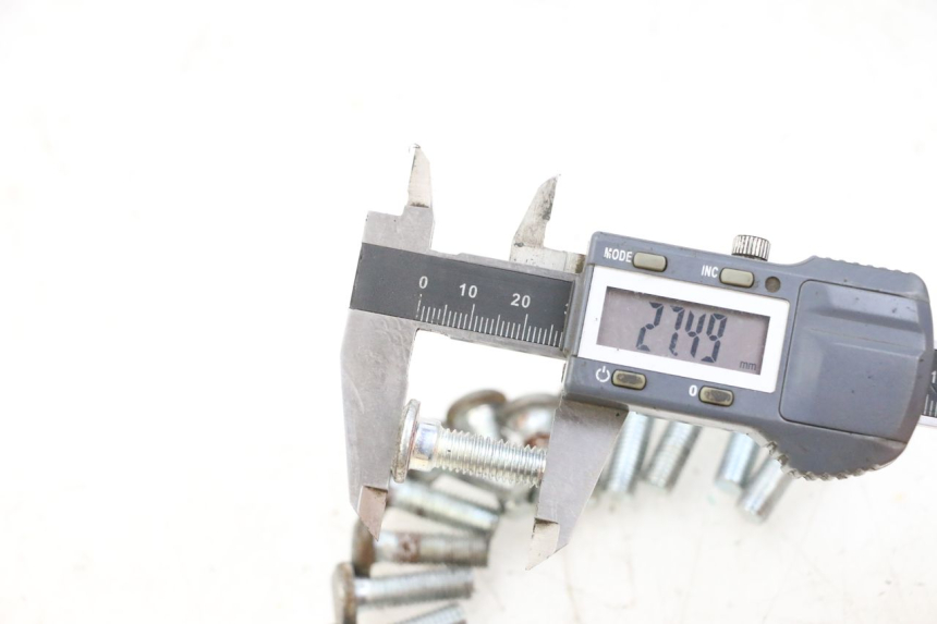 photo de BRAKE DISC BOLT JM MOTORS GTS 125 (2015 - 2019) - Zoom on usage condition