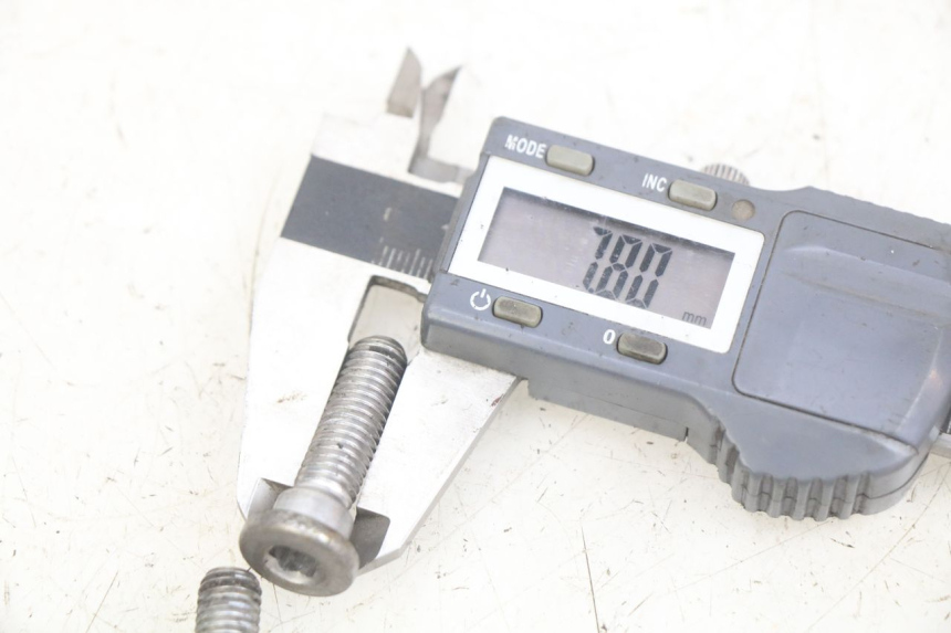 photo de BRAKE DISC BOLT KAWASAKI Z 750 (2007 - 2013)
