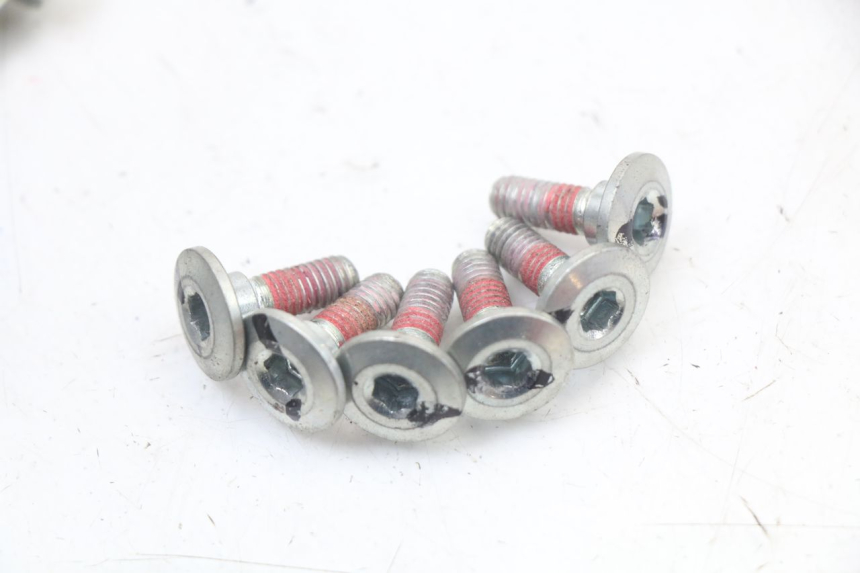 photo de BRAKE DISC BOLT ROYAL ENFIELD SCRAM 411 (2022 - 2024)