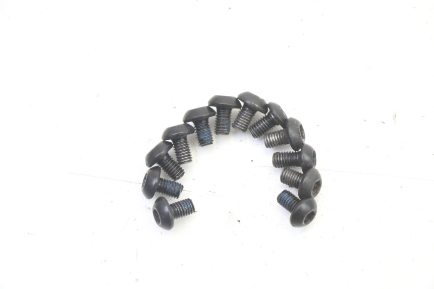 photo de BRAKE DISC BOLT HERO S10 1