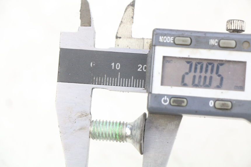 photo de BRAKE DISC BOLT PEUGEOT TKR TREKKER FURIOUS 50 (2005 - 2014)