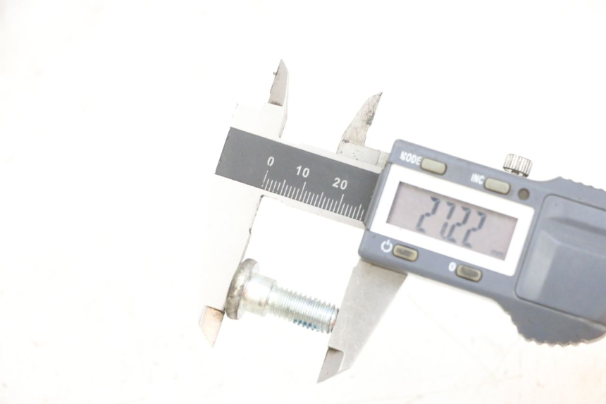 photo de BRAKE DISC BOLT DAELIM VJ ROADWIN FI 125 (2008 - 2017) - Zoom on usage condition