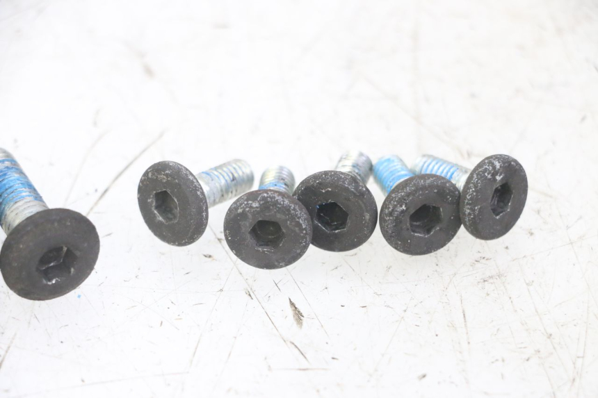 photo de BRAKE DISC BOLT YAMAHA X-MAX XMAX 125 (2010 - 2014)