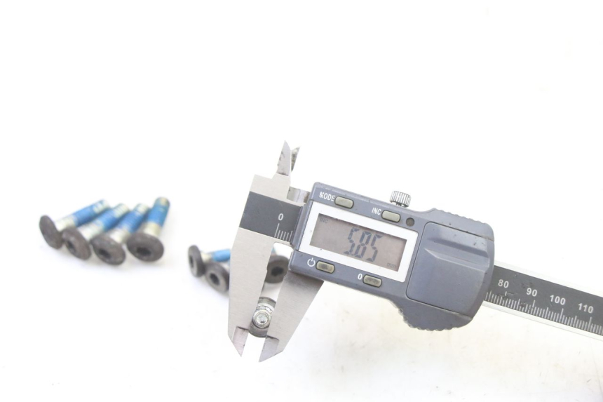 photo de BRAKE DISC BOLT YAMAHA XMAX X-MAX 125 (2006 - 2009)