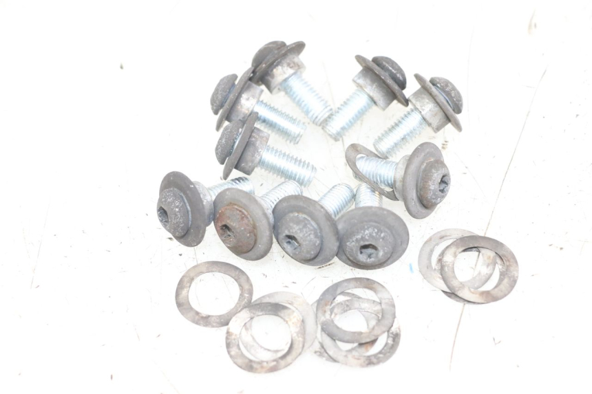 photo de BRAKE DISC BOLT PIAGGIO X10 125 (2012 - 2017)