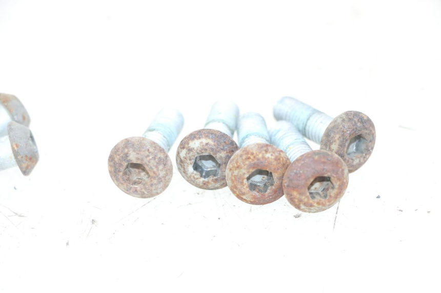 photo de BRAKE DISC BOLT YAMAHA XJ6 ABS 600 (2008 - 2016)