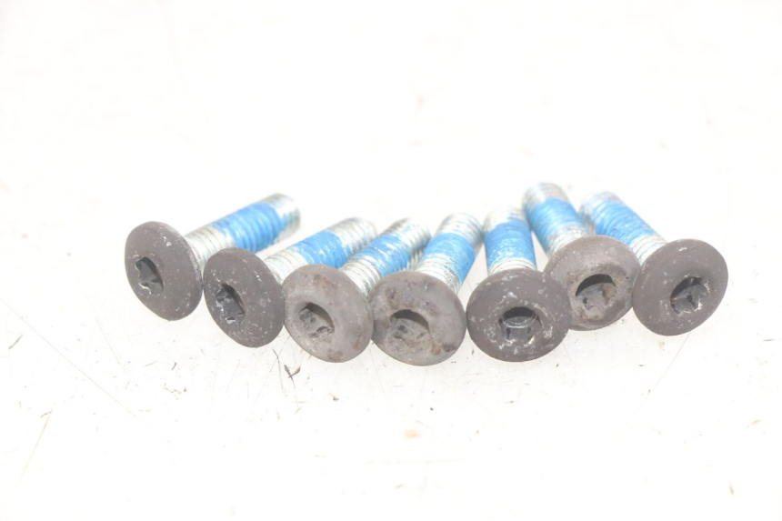 photo de BRAKE DISC BOLT YAMAHA YP MAJESTY 125 (2007 - 2010)